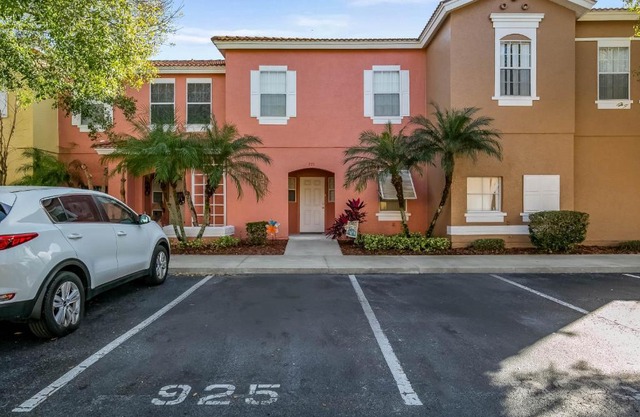 Cozzy Townhouse! 925PTC-SVH