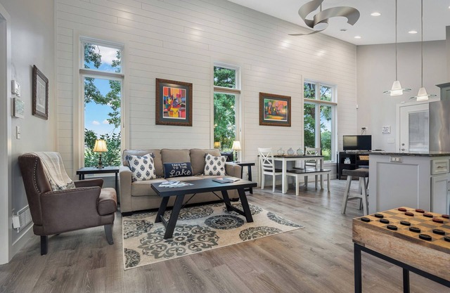 Cree bay-Fire pit Grill| DogsOK