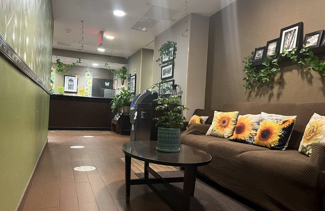 Cresthaven Inn JFK
