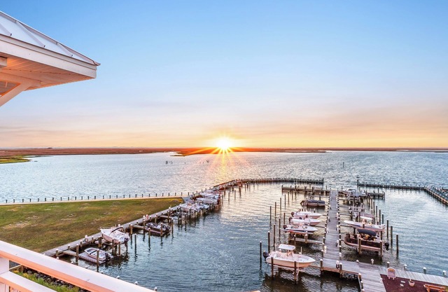 Crisfield Penthouse Retreat with Amazing Water Views!