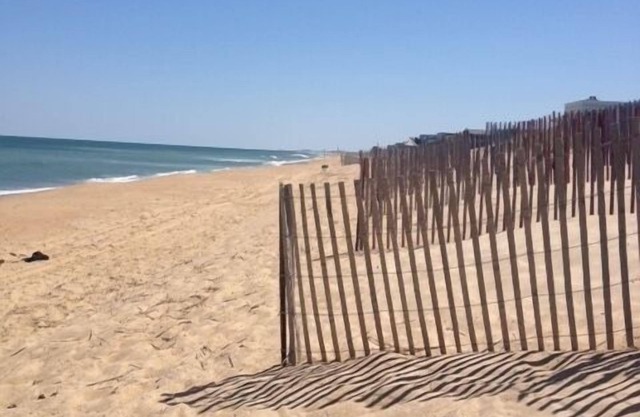 Croatan Beach, Family Friendly Rustic beach house. 1 BLOCK TO BEACH