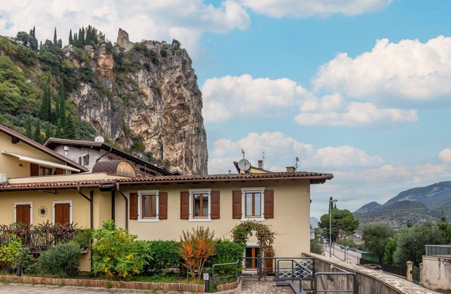 Crosina by Interhome