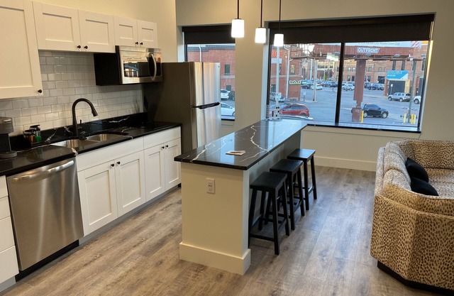 Crossroads Walkable with GREAT kitchen/living area