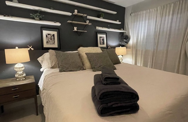 CU & Pearl Pet-Friendly Stay