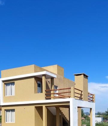 Cuatro Elementos Housing