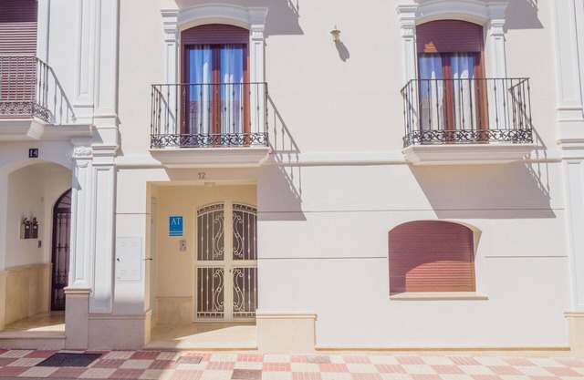Cubo's Urban Suite Town Centre /free wifi/air conditioning