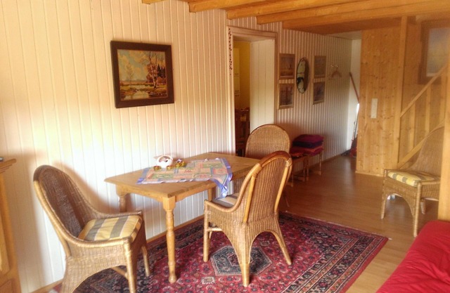 Curr. M.Flair, quiet location, grGarten directly to Forest/Grassland, gr. Lake at 2km,