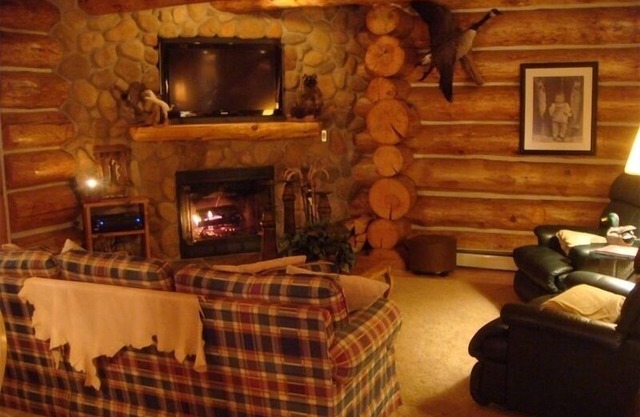 Custom Log Cabin in the Heart of the Manistee National Forest