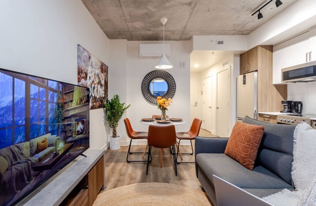 Cute 1BDR Apt; Ste-Catherine - MTL Live Spot