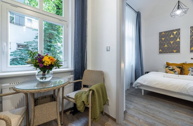 Cute 1bedroom center apartment