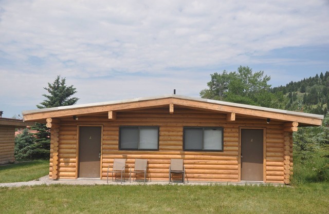 Cute 2/1 Cabin With Full Kitchen And Teton Views