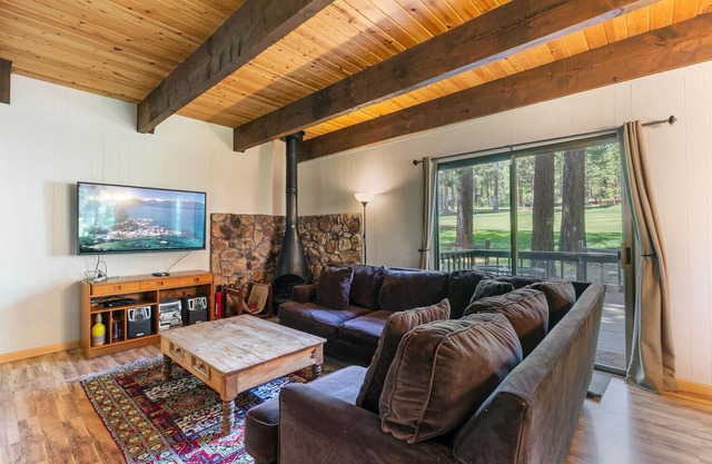 Cute 3 Bedroom on the Golf Course (CC6)