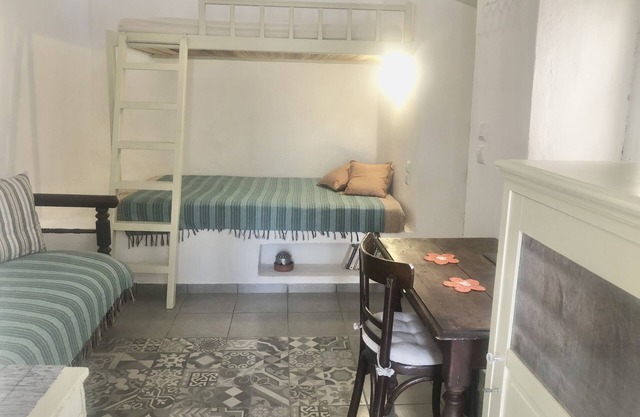 Cycladic White Stone House in super convinent location Chora