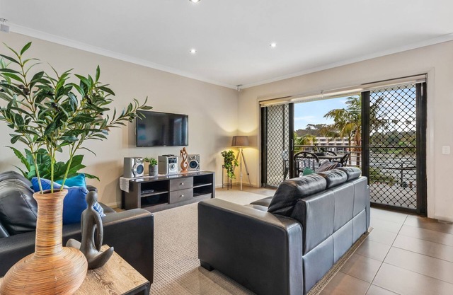 Cypress 39 D close to clubs and Lake Mulwala