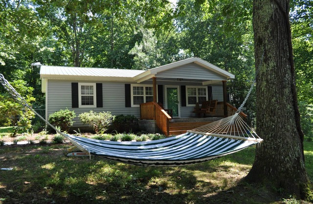 Daffodil Hollow Songwriter & Artist Retreat Cottage Leipers Fork, Natchez Trace