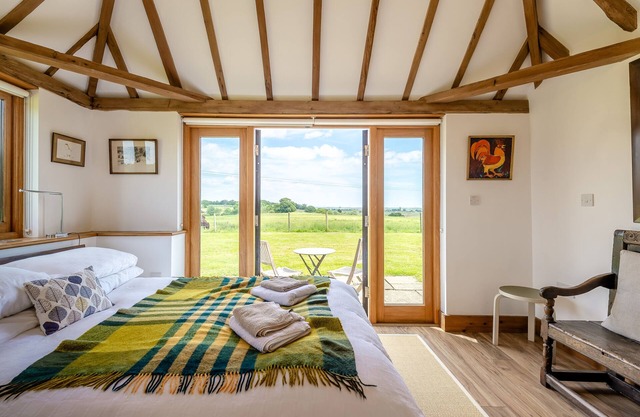 Dairyman's Barn - Three Bedroom House, Sleeps 6