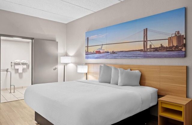 Days Inn by Wyndham Statesboro