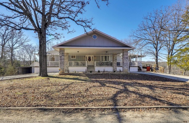 Deck & Lake Views: Modern Eagle Rock Gem