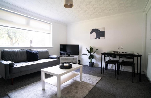 Deedes Apartment