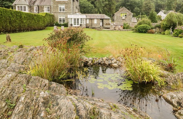 DEER RISE, family friendly, with open fire in Newby Bridge