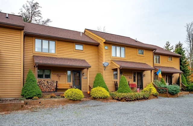 Deerfield Village 042