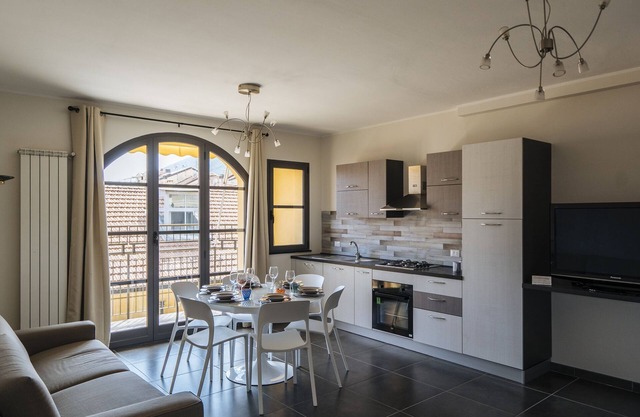 Dei Mille 31 A - Three Bedroom Apartment, Sleeps 8
