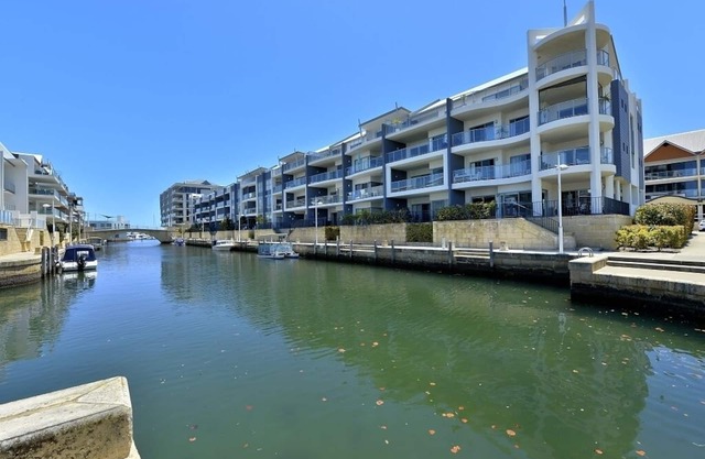 Del Mar 01 - 3 Bedroom Apartment