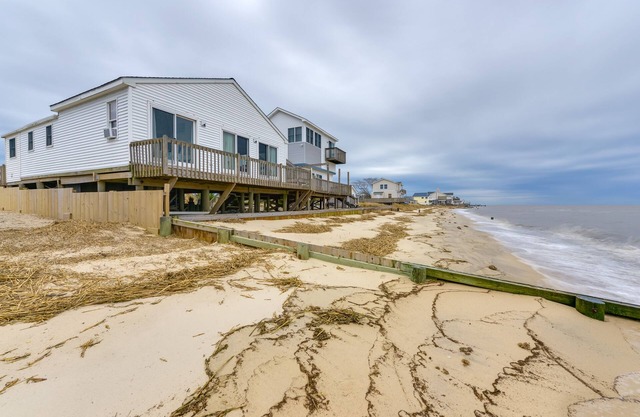 Delaware Bay & Sunset Views: Cape May Cottage