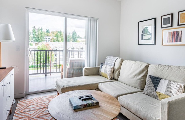 Delightful 1BR in Redmond, Gym + Pet-Friendly