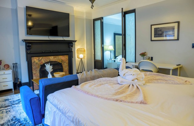 Delightful 2-bedroom apartment with AC, fitness room in vibrant New York