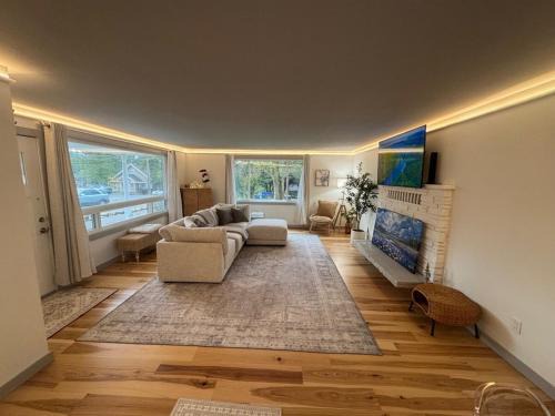 Delightful 5 bedroom EV Charger Airport Golf Parks