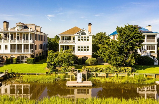 Delightful, Low Country home with dock on Debordieu Channel