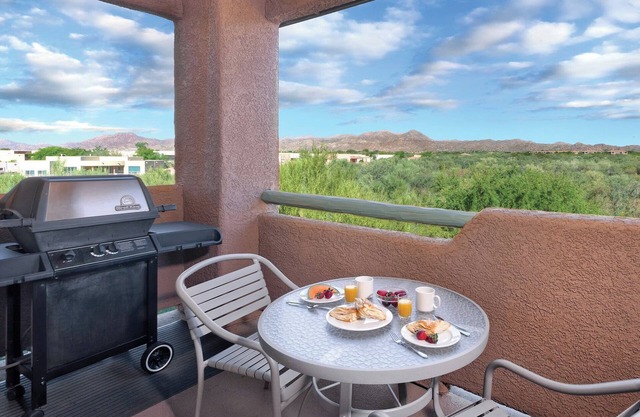 Delightful Resort Near Santa Catalina Mountains!