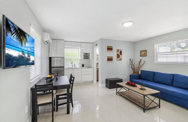 Deluxe 1 bedroom apartment in Miami - King Bed