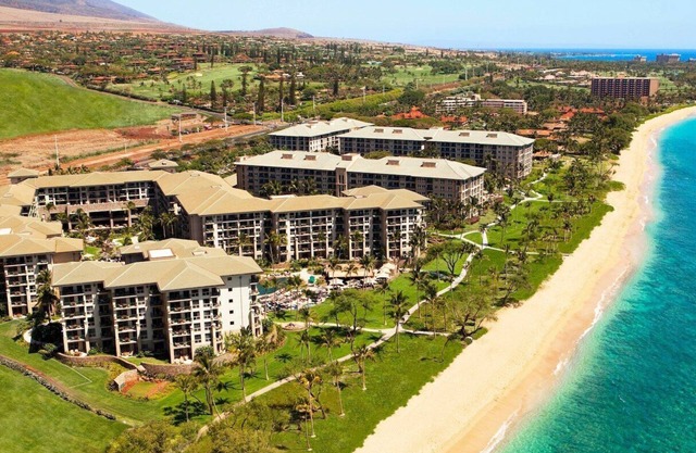 Deluxe 2 Bedroom lockoff with Ocean Views:Westin Kaanapali Ocean Resort villa