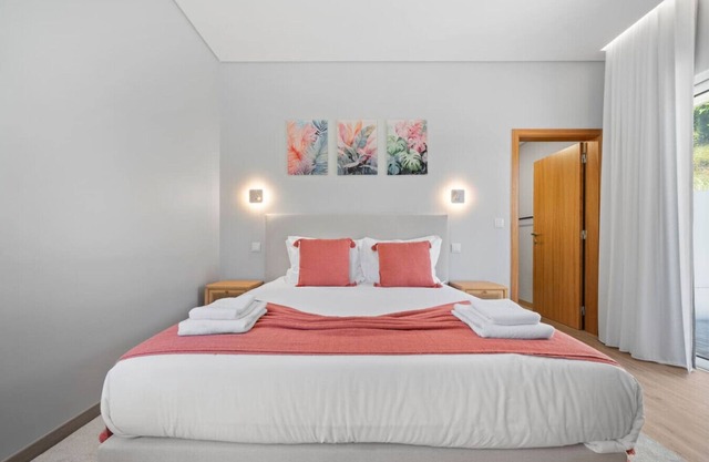 Deluxe Double Room with Extra Bed R7