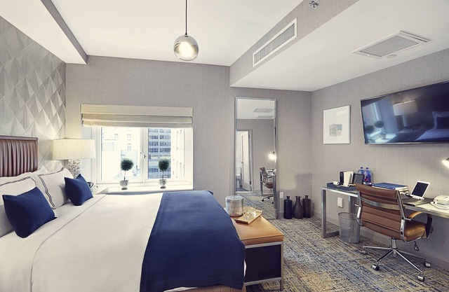 Deluxe Queen Bedded Room at The Artezen Hotel, Near Battery Park