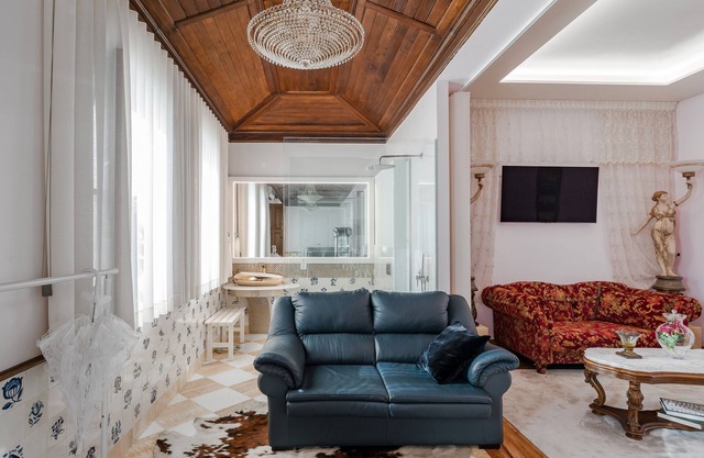 Deluxe Suite Room with Private Garden