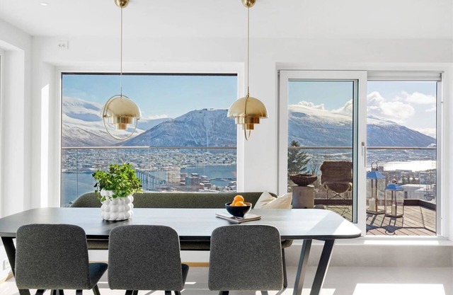 Deluxe Villa by Paramount