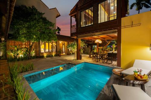 DeMin Villa Hội An - Pool and BBQ Garden