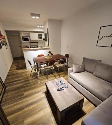 Departamento amoblado con balcón y cochera en la entrada de escobar