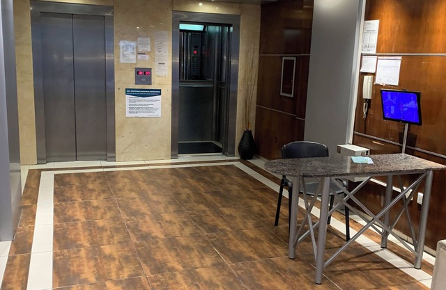 Departamento Amplio Frente Parque Sarmiento 1 Cuadra a Terminal y Centro