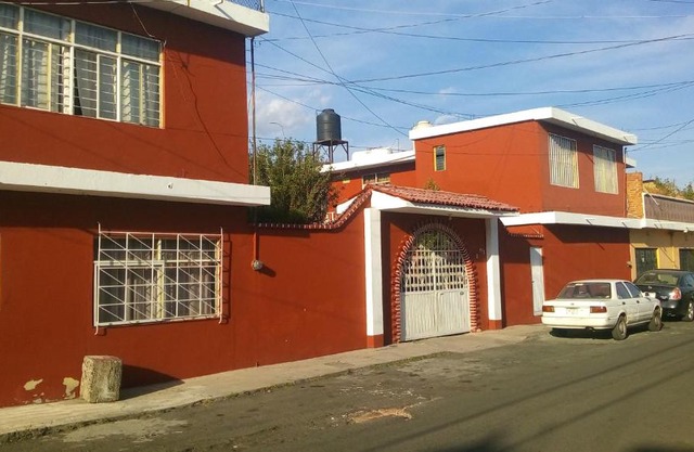 DEPARTAMENTOS AMUEBLADOS CELIA