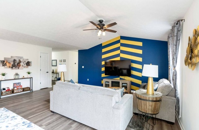 DerbyCityRetreat|GameRoomArcades|Firepit|Sleep8
