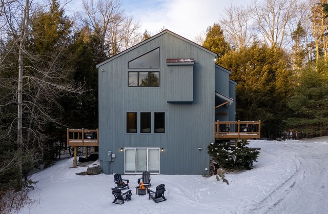 Derry Woods Cabin: family retreat near Lowell Lake