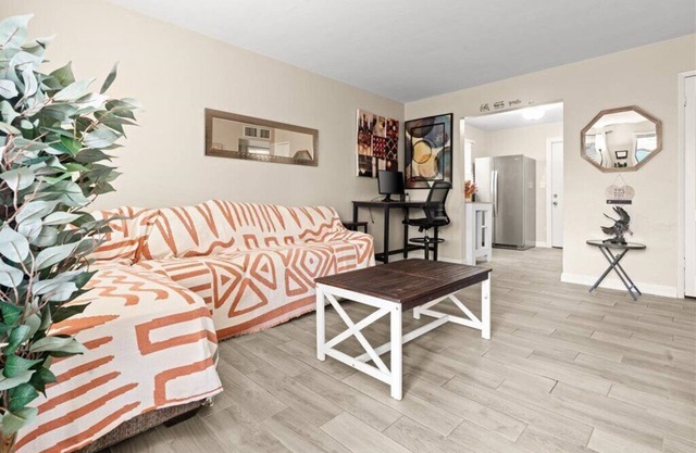 Desert Gem - BBQ + Close to Downtown + More