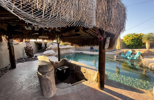 Desert Oasis, Winter Dream Come True!