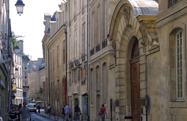 Designed with an eye for elegance, Offering Modern Spaces with Luxury-Le Marais