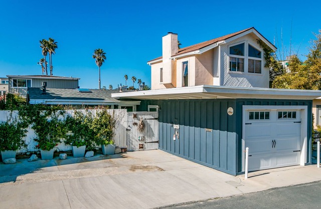 Designer Beach Oasis with Patio & Gardens | 4 Doors to the Beach