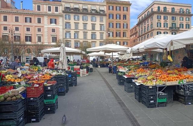 Designer home in the center of Trastevere: Suite, 3 bathrooms, Wi-Fi, AC and laundry room